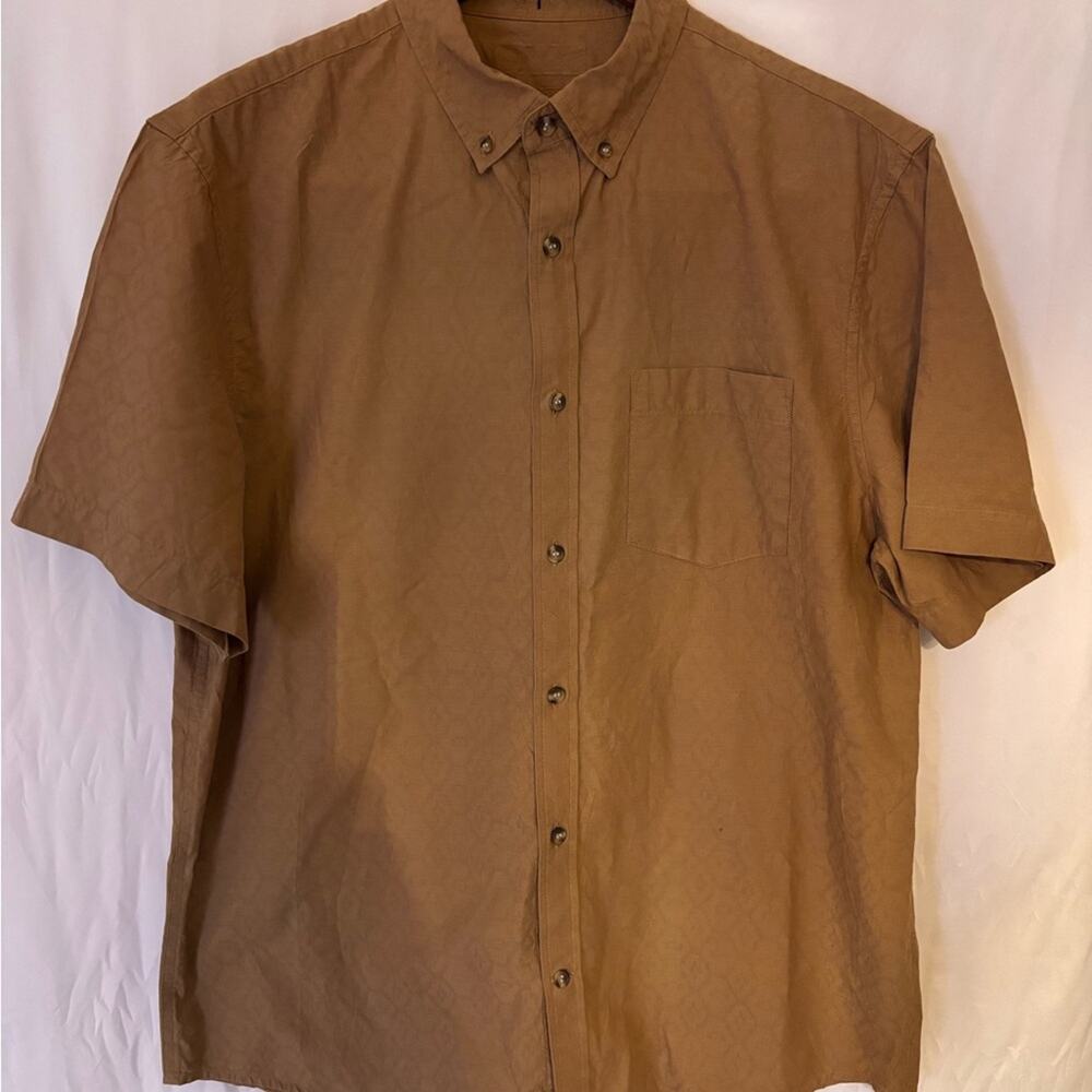 Brown button up shirt with a Geometric unique pattern | Size XL